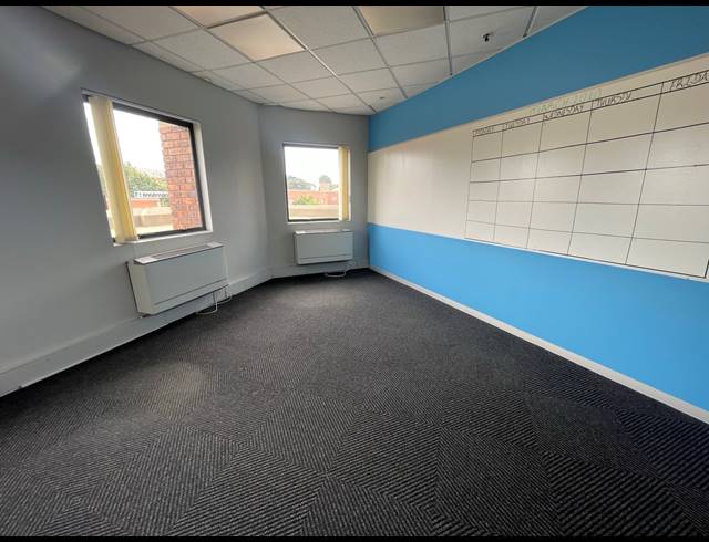 542M² OFFICE TO LET IN PARKTOWN